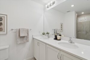 22-16443 River View Cir22