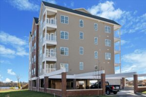 32-16443 River View Cir32